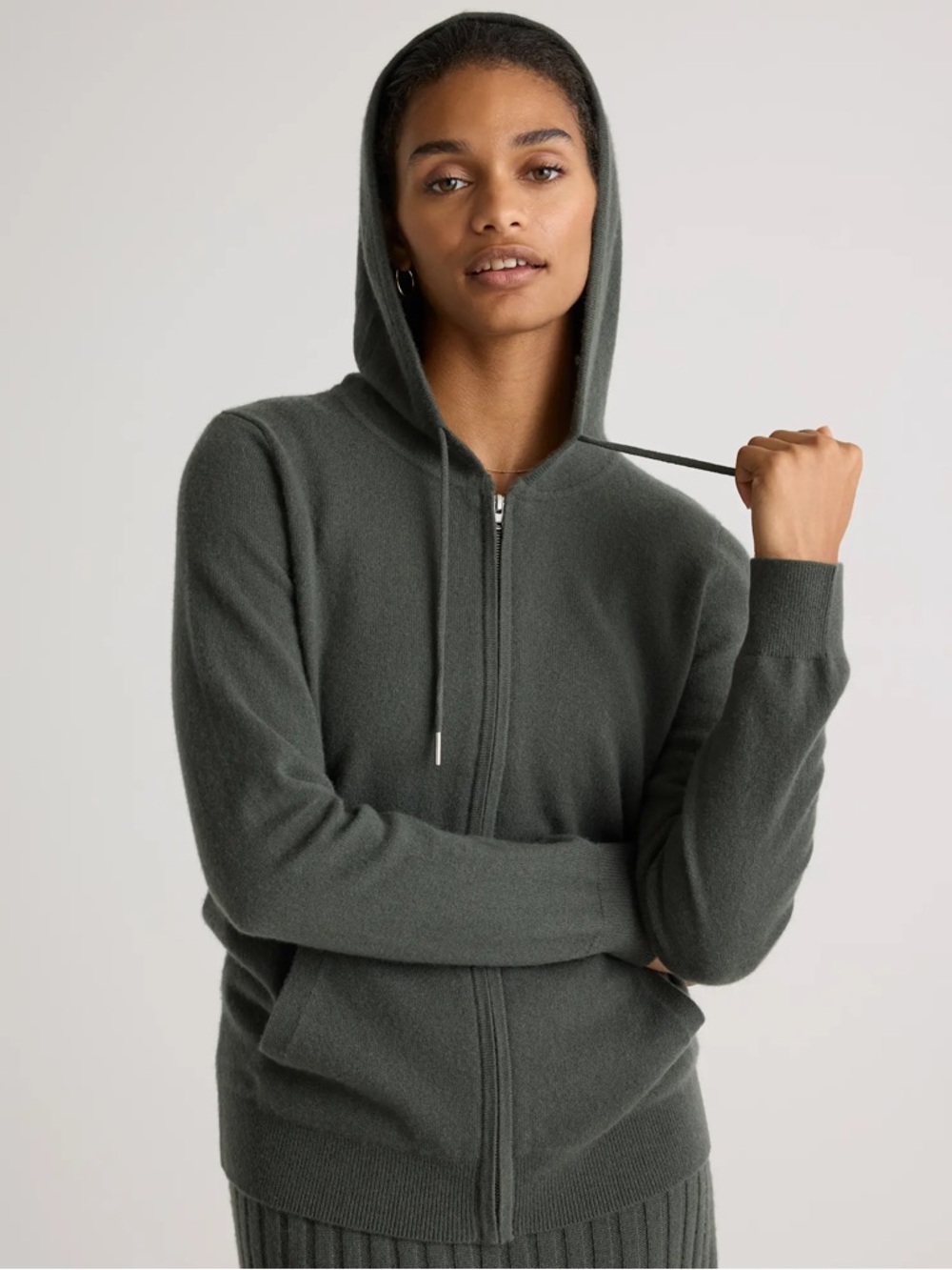 Quince Mongolian Cashmere Full-Zip Hoodie Moss Green Knit Classic Fit Minimalist